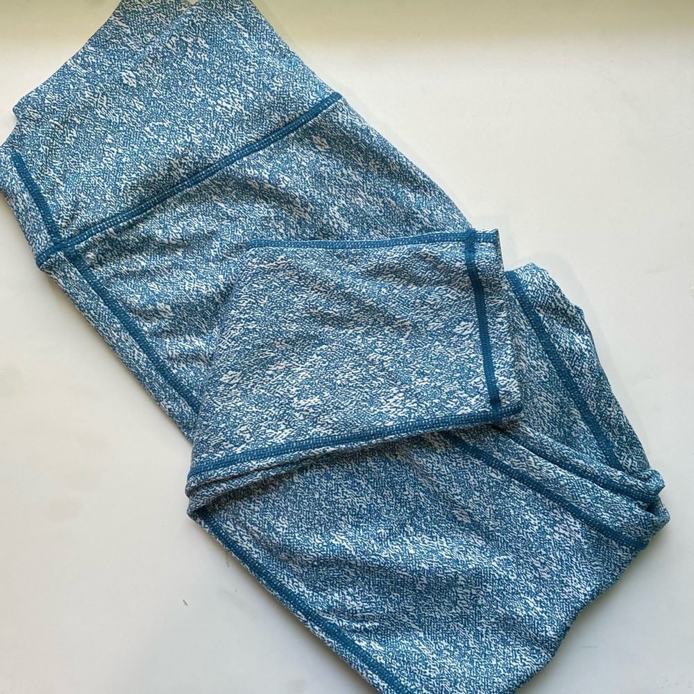 HIGH WAIST LEGGINGS
